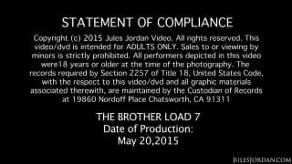 Romi Rain à besoin d’une bonne pipe