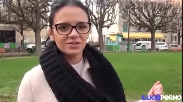 Public pick up sex for Money