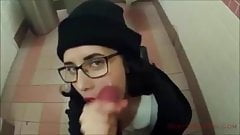 Public Cum Walk at the Mall!