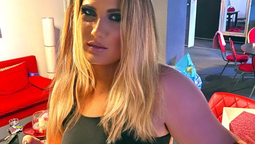 By the way, while smoking my buddy emptied the balls with dirty Talk and Deepthroat  – with Julia Winter